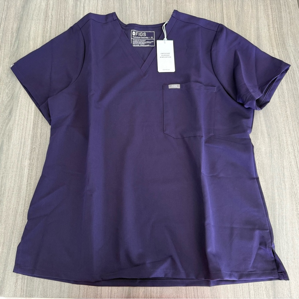 FIGS CATARINA ONE-POCKET SCRUB TOP
XL